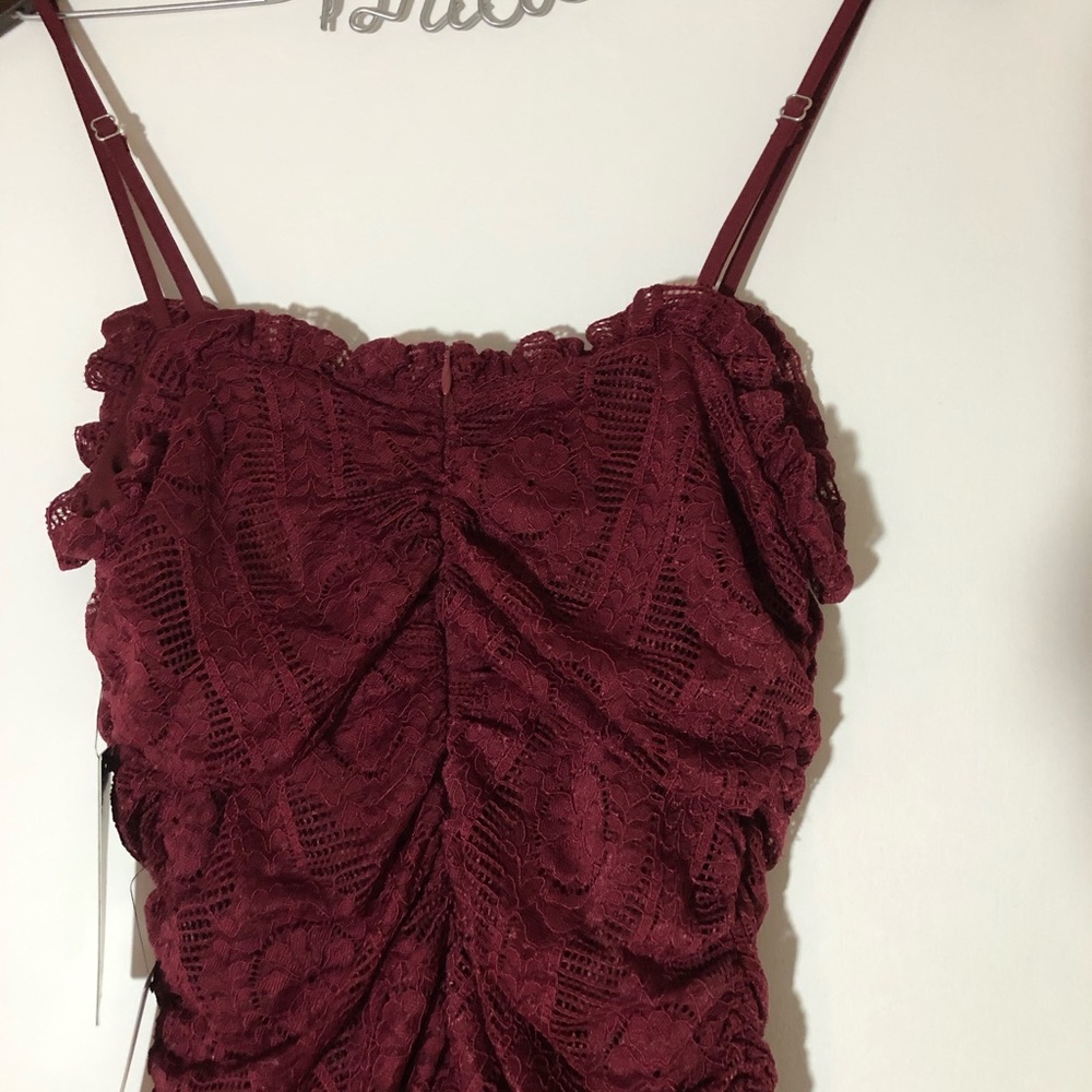 Lulu’s Wine Midi Dress S size